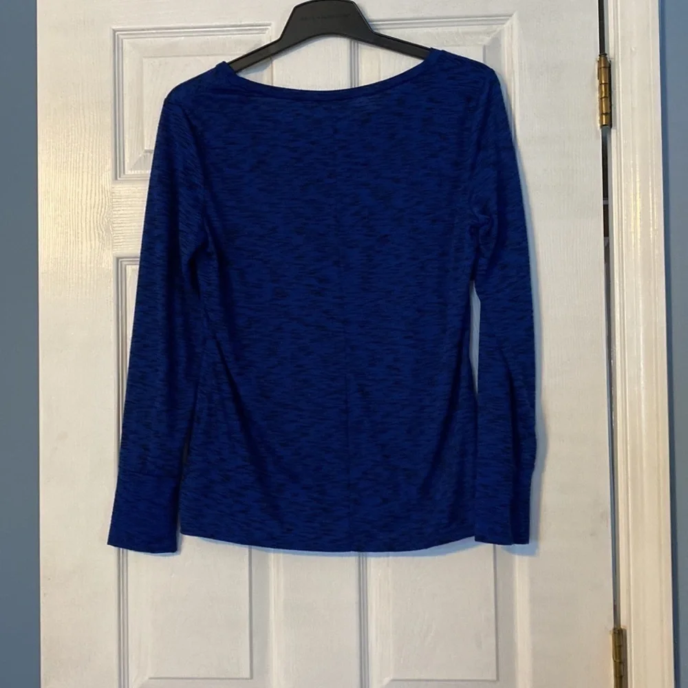 A.N.A womens long sleeve tee; size medium - Picture 5 of 5